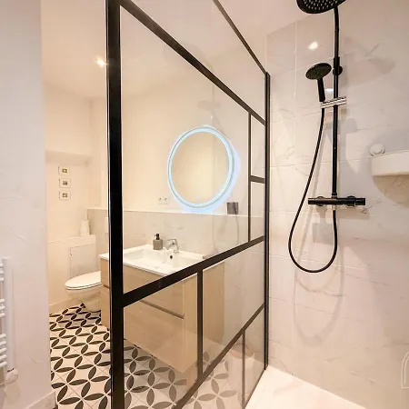 Appartement Spacieux T2 Lumineux Au Cœur Du Port De