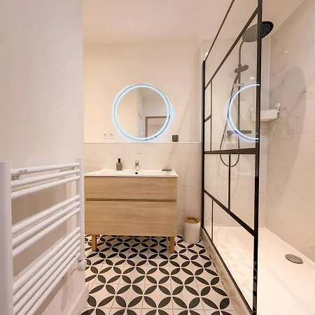 Spacieux T2 Lumineux Au Cœur Du Port De Appartement *